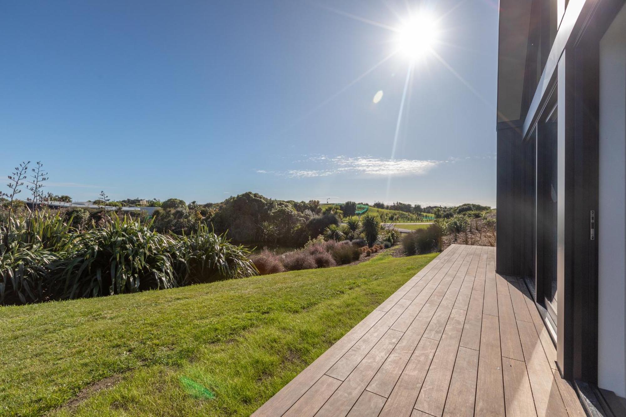 Ono Villa Te Horo Exterior photo